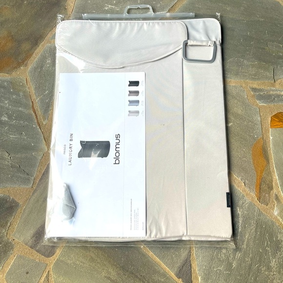 Blomus- Frisco Laundry Bin in Sand - Picture 8 of 9